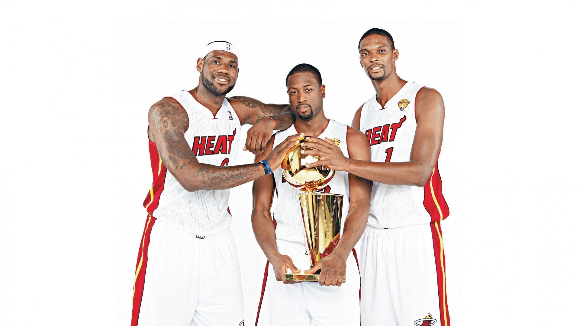 朱-霍勒迪提升开拓者,雄鹿曾深谙其价值,朱霍勒迪上脚球鞋